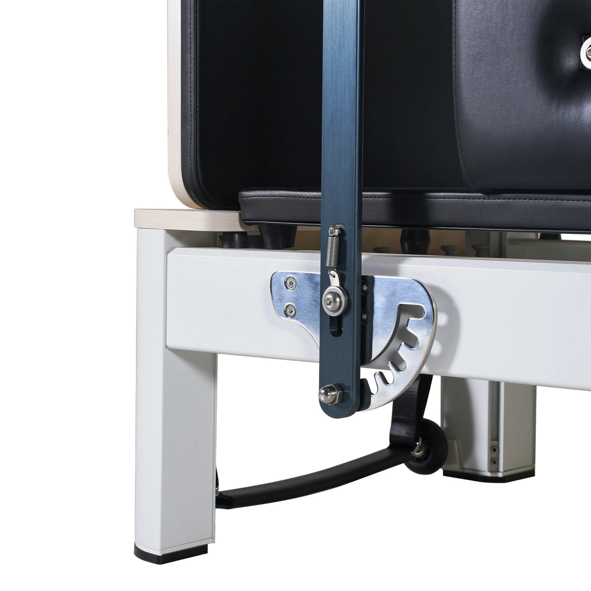 Aluminum Pilates Reformer with Tower Black
